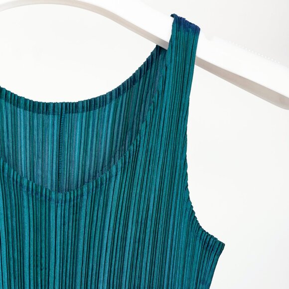 Issey Miyake Metallic-Blue Ruffle-Hem Sleeveless Maxi Dress - Picture 4 of 9